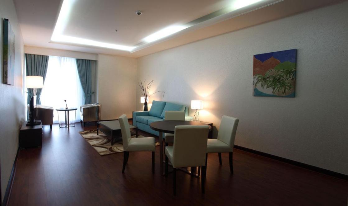Gokulam Park Doha Hotel Exterior photo