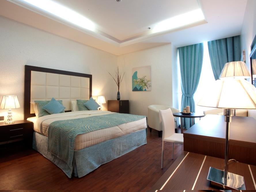 Gokulam Park Doha Hotel Exterior photo