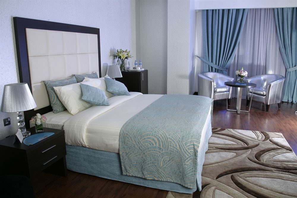 Gokulam Park Doha Hotel Exterior photo