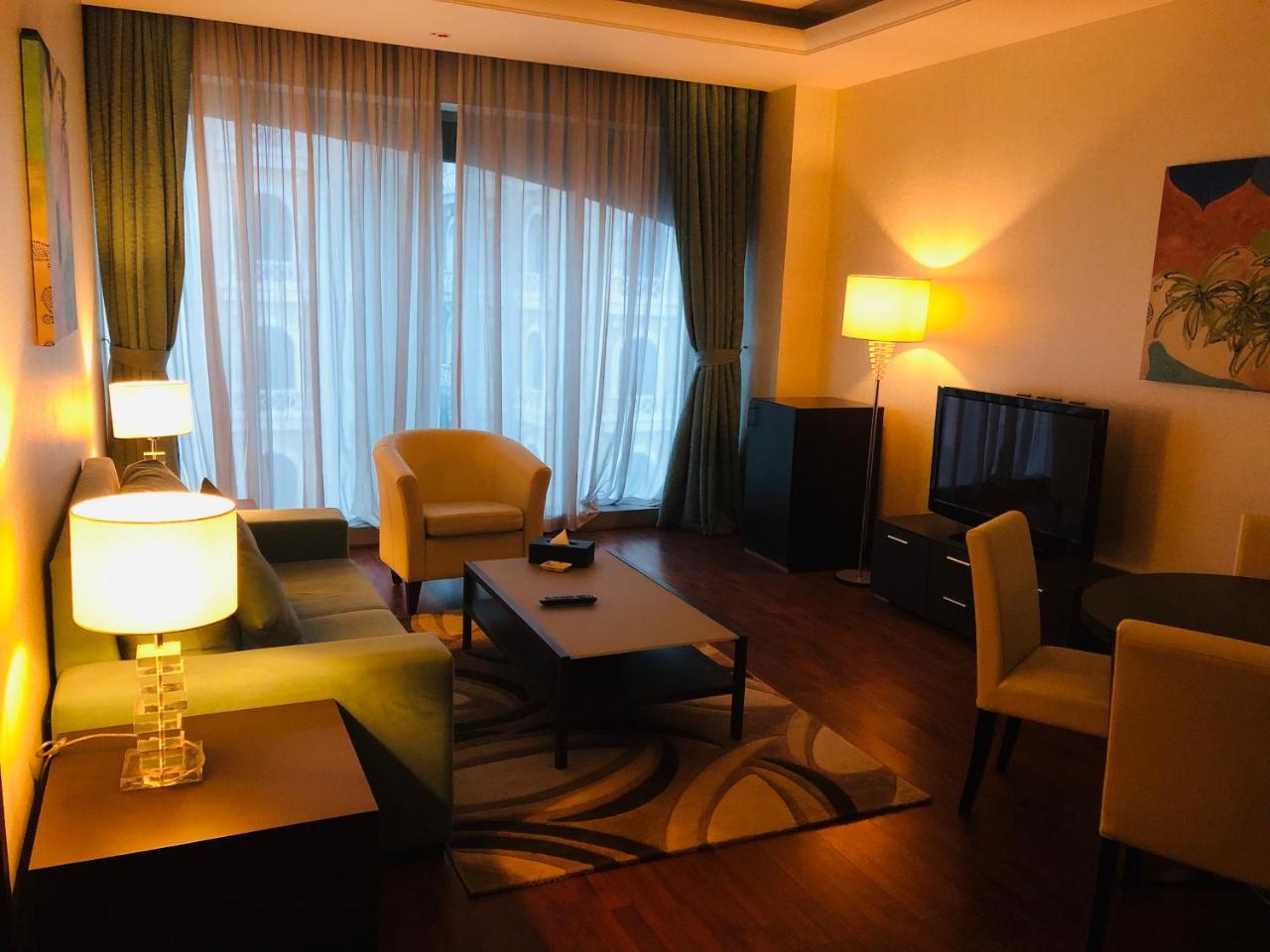 Gokulam Park Doha Hotel Exterior photo